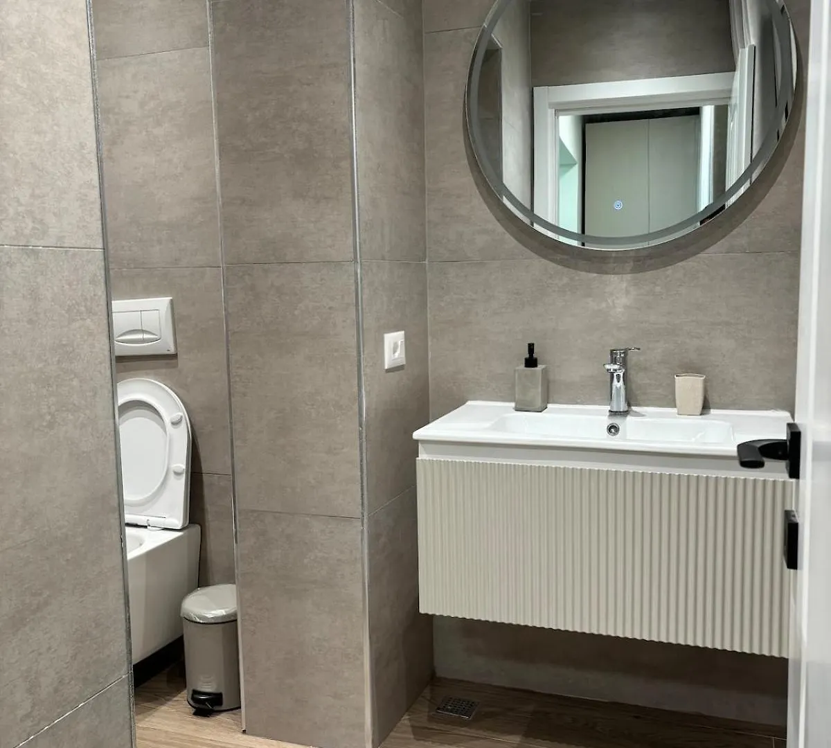 Apartamento Feel At Home Tirana